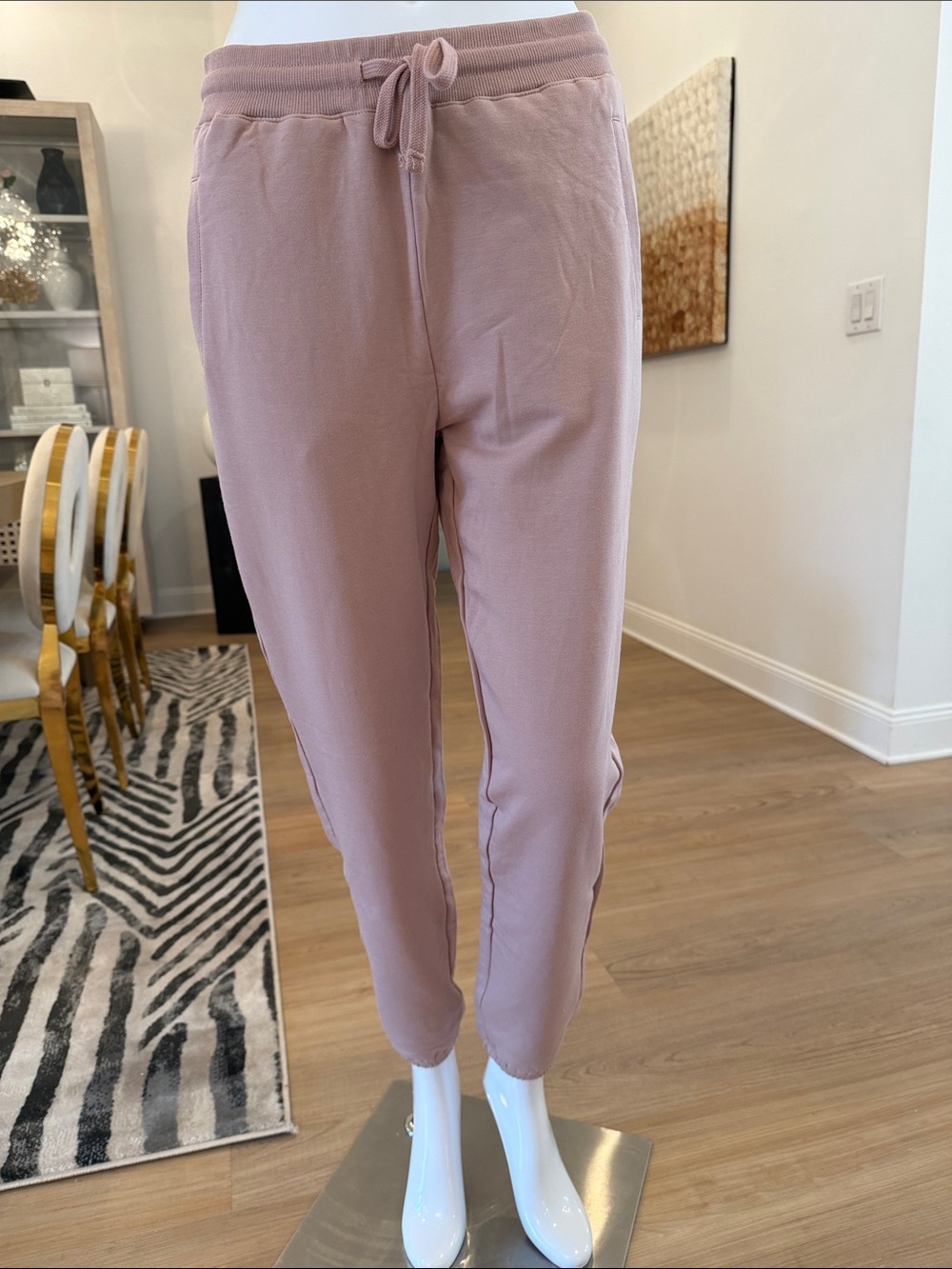Barefoot Dreams Pink Clay V-Neck Pullover LuxeLounge Pants Mixed Set - Picture 2 of 14